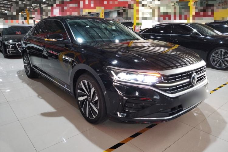 Used Volkswagen Passat 2023 330TSI Luxury Edition
