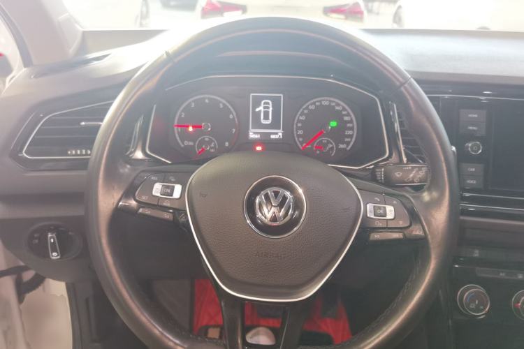 Used Volkswagen T-ROC 2019 280TSI DSG Two-Wheel Drive Comfort Version China VI Standard
