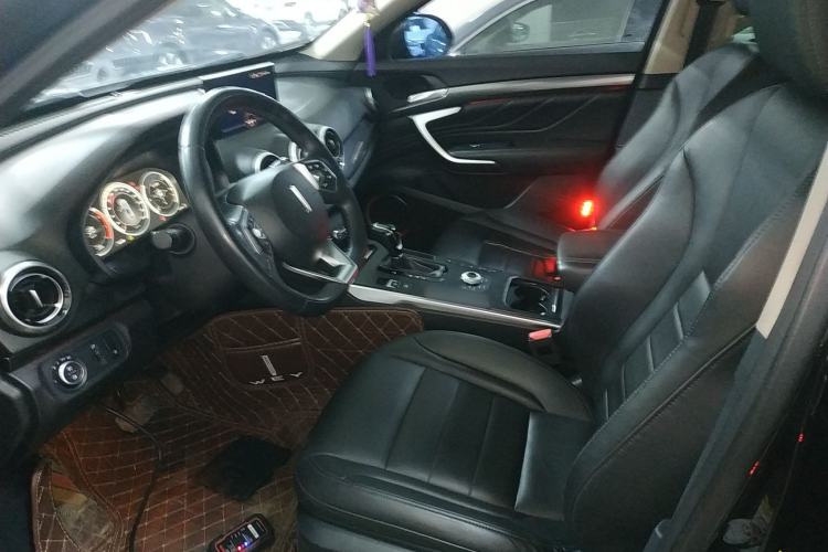 Used Wey VV7 2017 2.0T Ultra-Luxury Version
