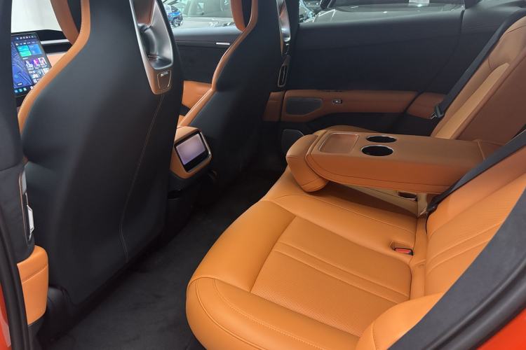 Used  YU7 2025 Ultra-Long Range All-Wheel Drive Pro Version
