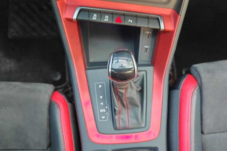 Used Audi Q3 2019 40 TFSI Fashion Dynamic Model
