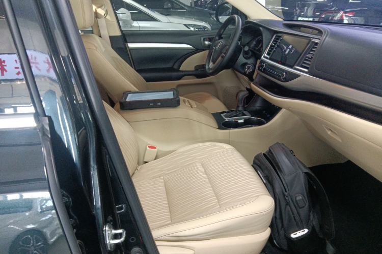 Used Toyota Highlander 2018 2.0T Four-Wheel Drive Elite Edition 7 Seats China VI Standard
