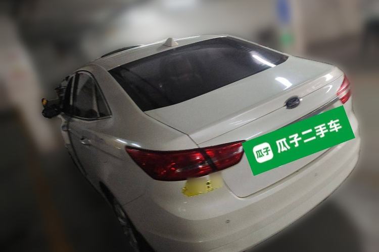 Used Ford Escort 2015 1.5L Automatic Fashion Model
