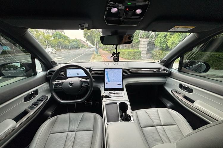 Used Nio ES8 2020 415 km Range 6-Seater Version
