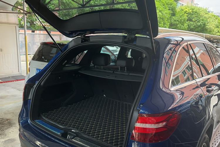 Used Mercedes-Benz GLC 2016 GLC 300 4MATIC Dynamic Model
