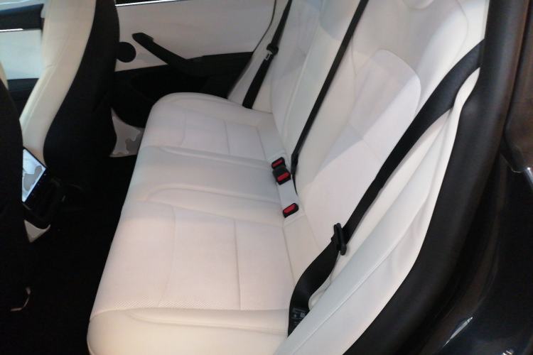 Used Tesla Model 3 2025 Rear-Wheel-Drive Version
