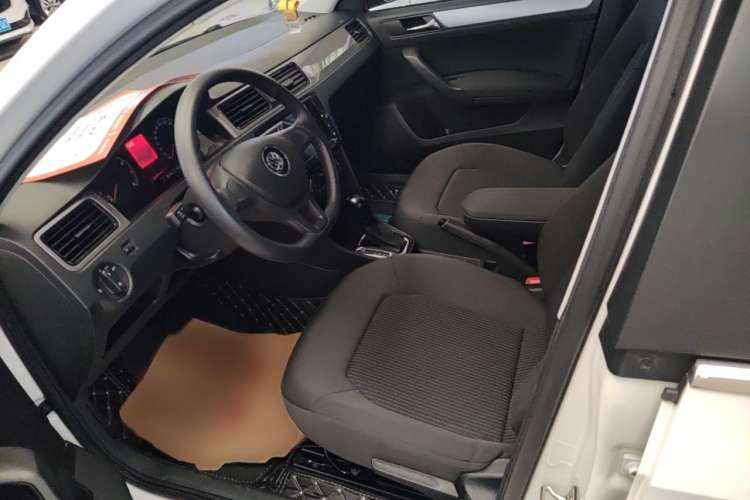 Used Volkswagen Santana 2015 Haval H6 1.6L Automatic Luxury Model
