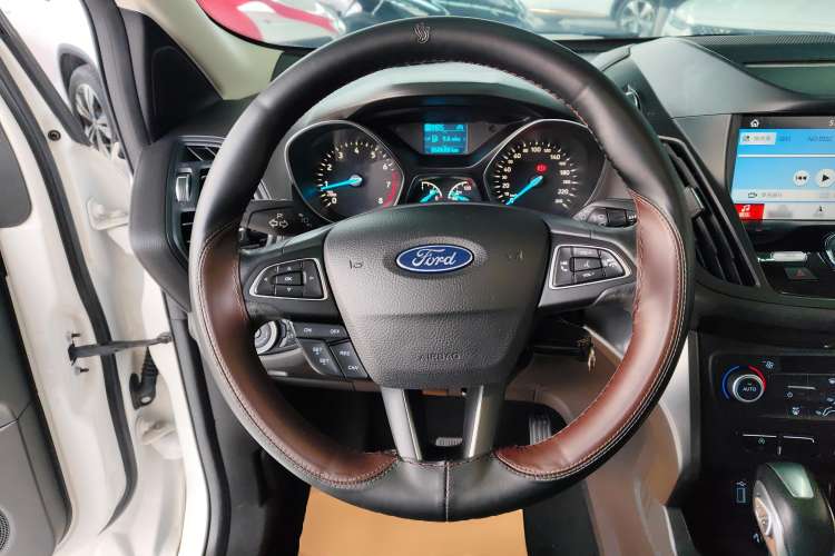 Used Ford Kuga 2018 Facelifted EcoBoost 180 Two-Wheel-Drive Platinum Wing Edition
