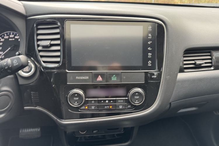 Used Mitsubishi Outlander 2018 2.4L 4x4 Elite Edition 5 Seats
