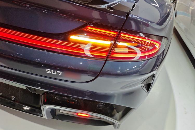 Used  SU7 2024 Four-Wheel Drive Ultra-Long Range Advanced Intelligent Driving Max Edition
