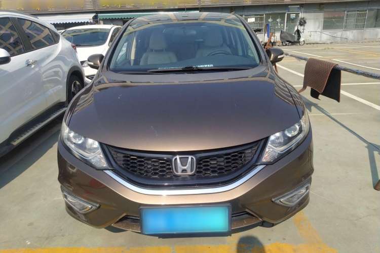 Used Honda Jade 2013 1.8L automatic Comfort version 5 seats
