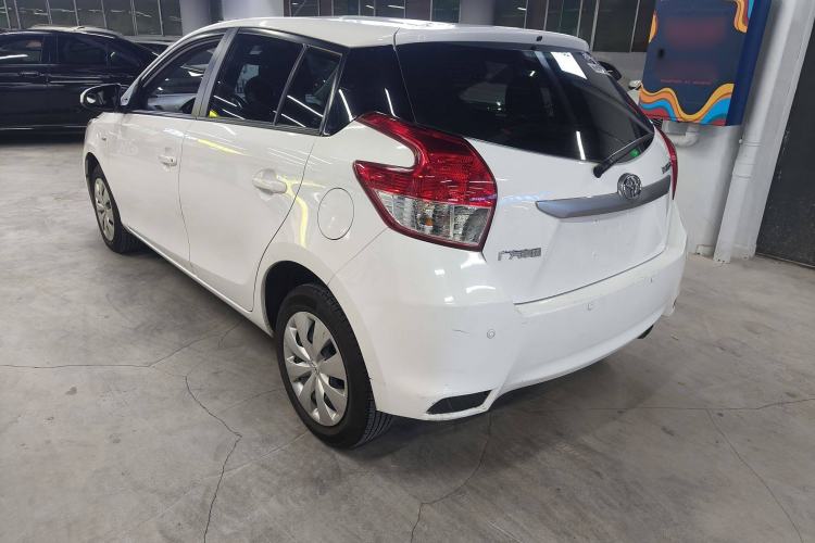 Used Toyota YARiS L 2015 1.5E Automatic Charm Edition
