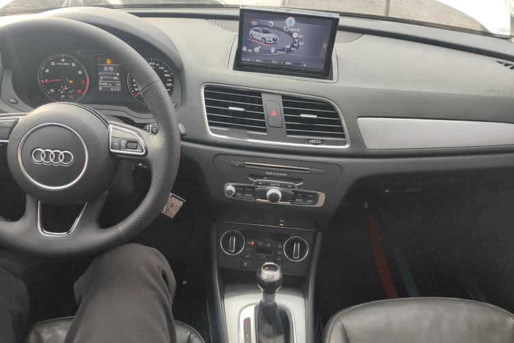 Used Audi Q3 2017 35 TFSI Fashion Model
