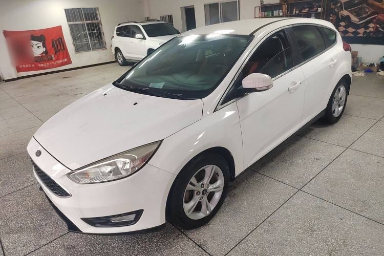 Used Ford Focus 2015 Hatchback 1.6L Manual Comfort Edition
