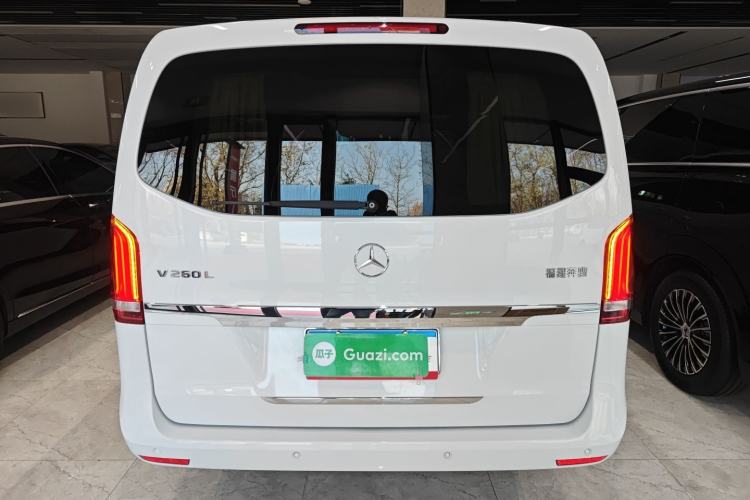 Used Mercedes-Benz V-Class 2017 V 260 L Prestige Extended Edition
