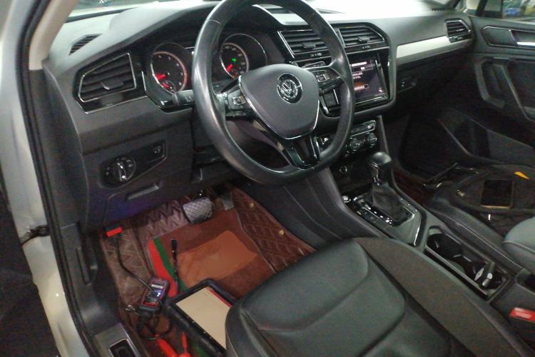 Used Volkswagen Tiguan L 2019 330TSI Automatic Two-Wheel Drive Panoramic Comfort Edition China V Standard