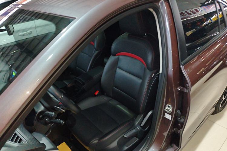 Used MG 5 2021 Revised 300TGI DCT Qingshè Luxurious Enjoyment Edition
