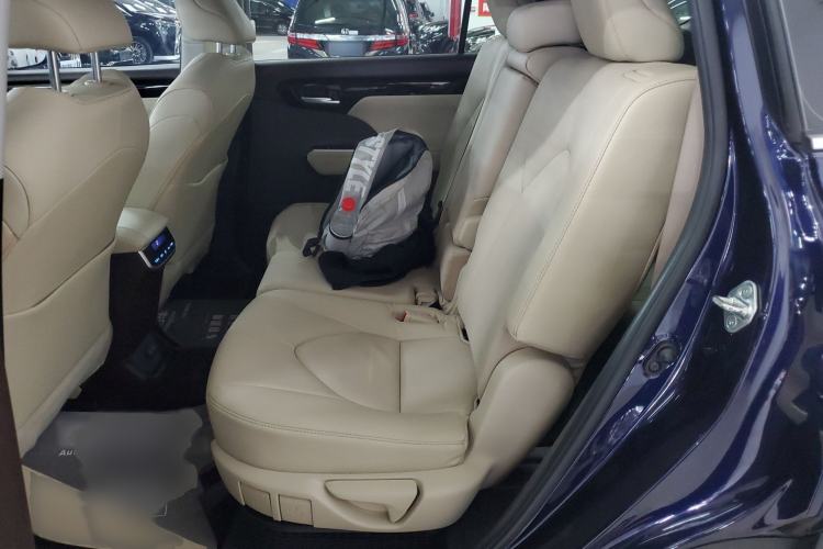 Used Toyota Highlander 2022 Dual-Engine 2.5L Four-Wheel Drive Prestige Version 7 Seats