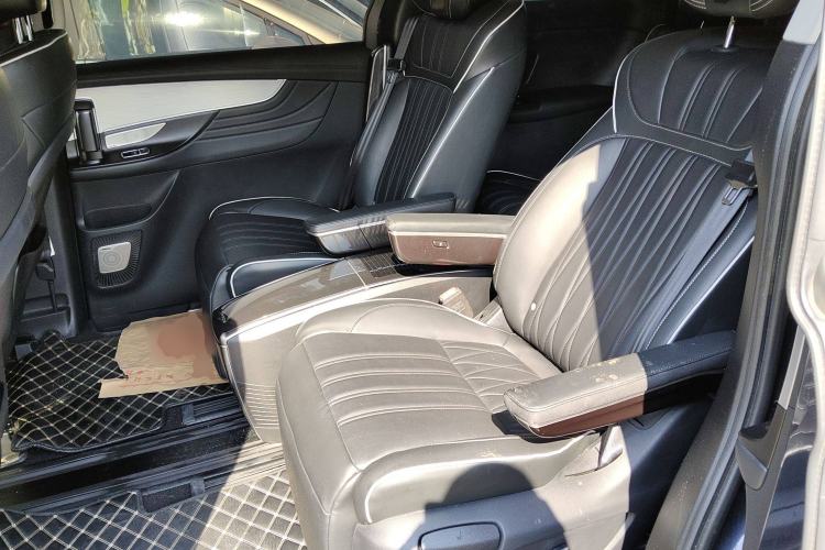 Used Roewe iMAX8 2021 400TGI Supreme Series Lu Zun Edition
