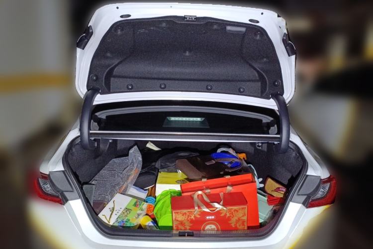 Used Toyota Camry 2024 Dual-Motor 2.0 HG Premium Edition
