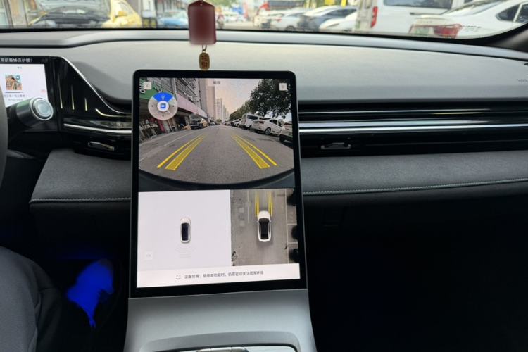 Used  L6 2024 125km Creative Edition