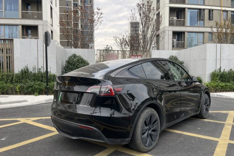 Used Tesla Model Y 2023 Rear-Wheel-Drive Version