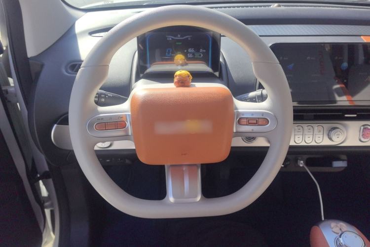 Used  Lumin 2023 301km Honey Dew Edition
