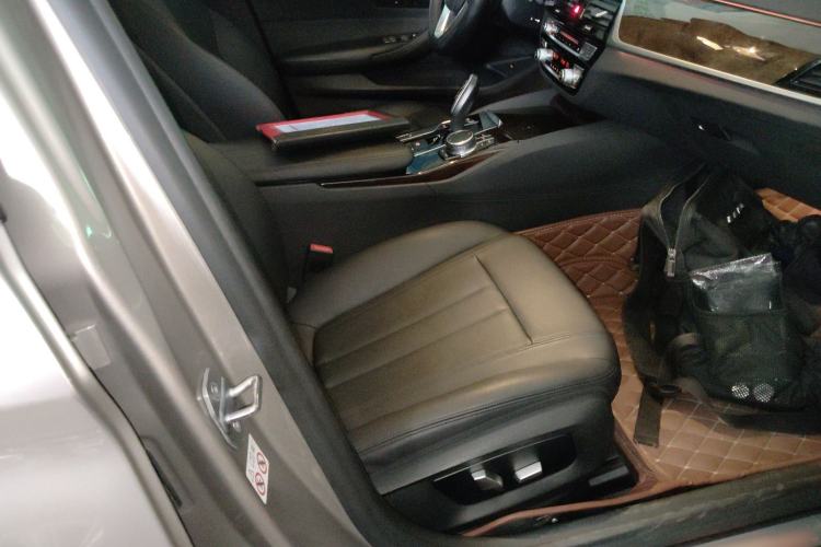 Used BMW 5 Series 2018 525Li Luxury Package