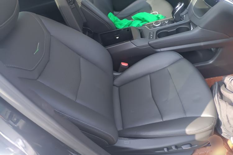 Used Cadillac XT6 2022 2.0T Six-Seater Four-Wheel Drive Luxury Version
