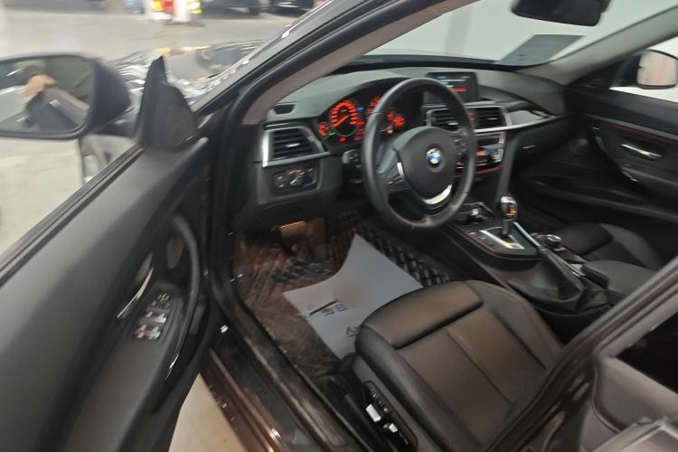 Used BMW 3 Series GT 2018 320i Sport Edition
