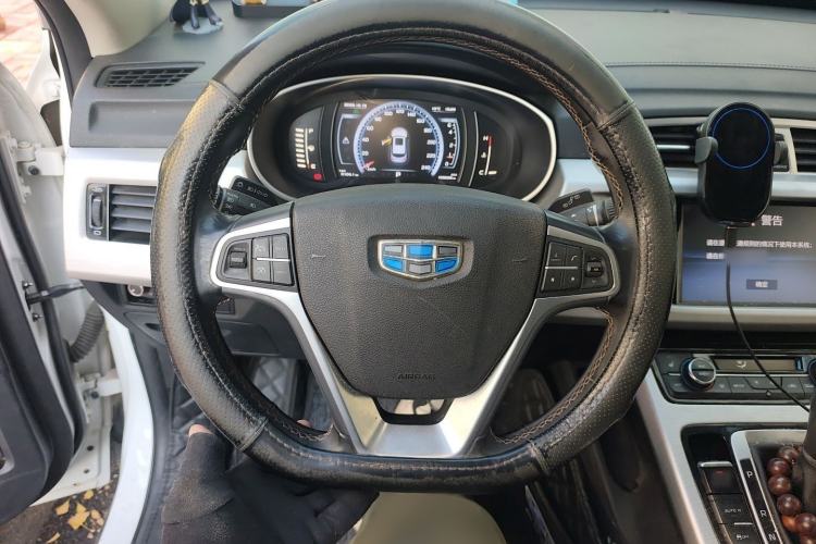 Used Geely Auto Emgrand X7 Sport 2016 1.8TD Automatic ZhiZun Version
