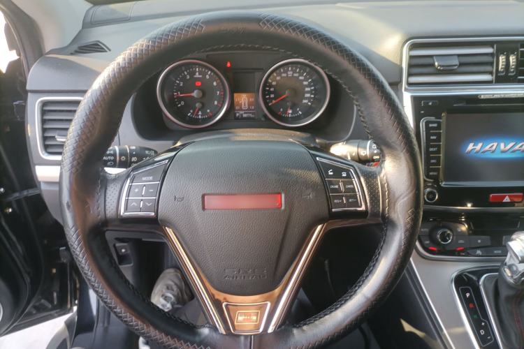 Used Haval H6 2015 Sport Edition 1.5T Automatic Two-Wheel Drive Luxury Model
