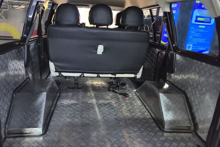 Used FORTHING Lingzhi 2023 M5 1.6L Practical Model 5 Seats
