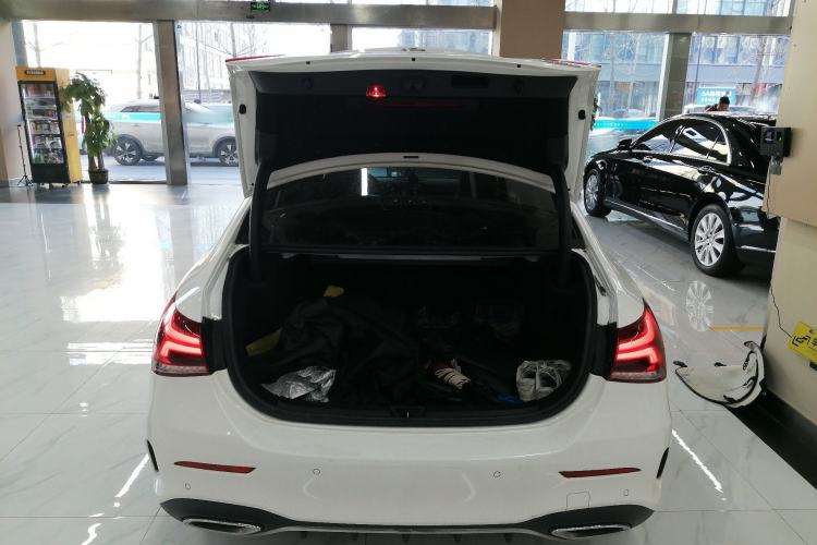 Used Mercedes-Benz A-Class 2020 Restyled A 200 L Sport Sedan Fashion Version
