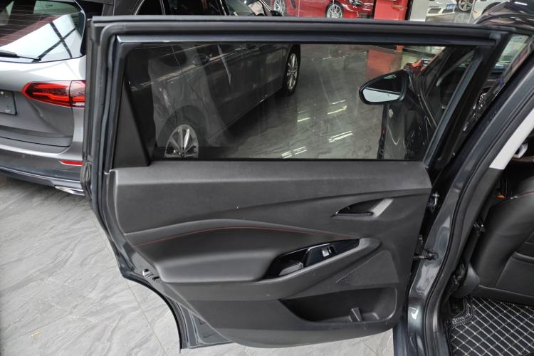 Used Chevrolet Orlando 2019 Redline 530T Automatic Enjoyment Version (5+2 Seating) China VI
