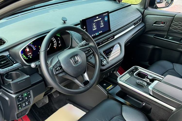 Used Honda Elysion 2024 2.0L eHEV Luxury Edition
