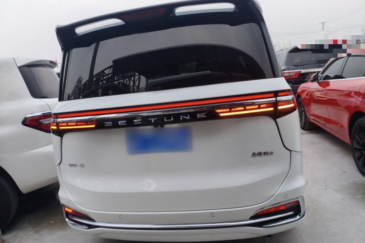 Used Bestune M9 2023 2.0T Prestige Edition