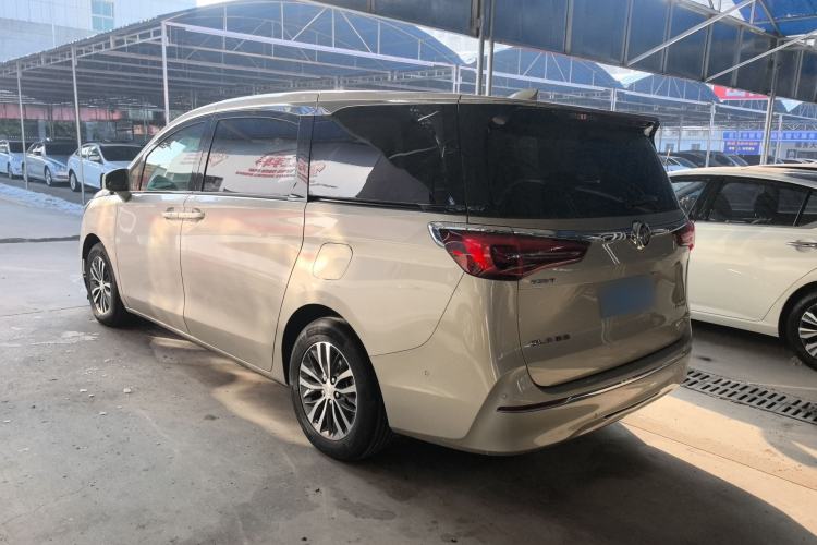 Used Buick GL8 2022 ES Landtrek 653T Luxury Edition
