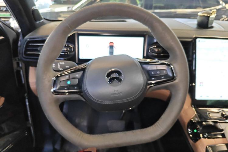 Used Nio ES8 2020 580 km Range Signature Edition Six-Seater Version
