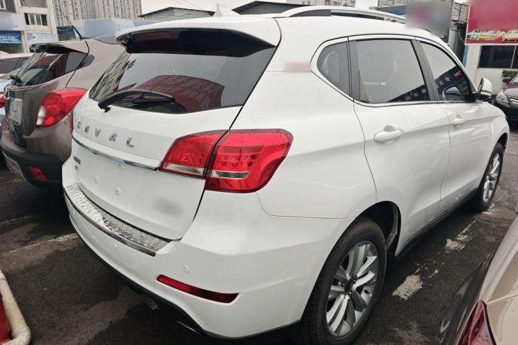 Used Haval H2 2016 Red-Label 1.5T Manual Two-Wheel Drive Luxury Model
