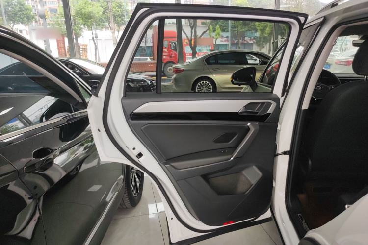 Used Volkswagen Tayron 2020 330TSI Two-Wheel Drive Luxury Smart Connectivity Version
