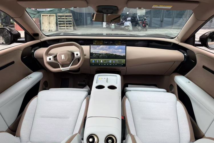 Used  07 2024 Pro+ All-Electric Version
