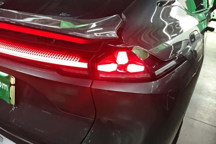 Used  L07 2024 230Max Qiankun Intelligent Driving ADS SE Range-Extended Version
