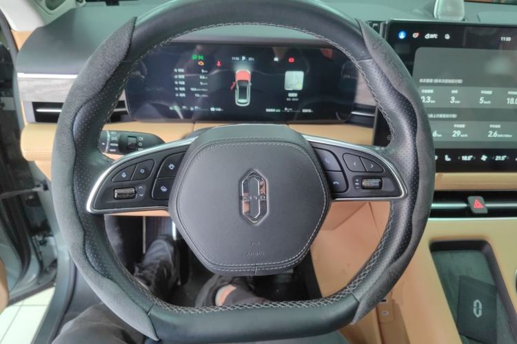 Used Hima AITO M5 2022 Extended-Range Four-Wheel Drive Performance Version
