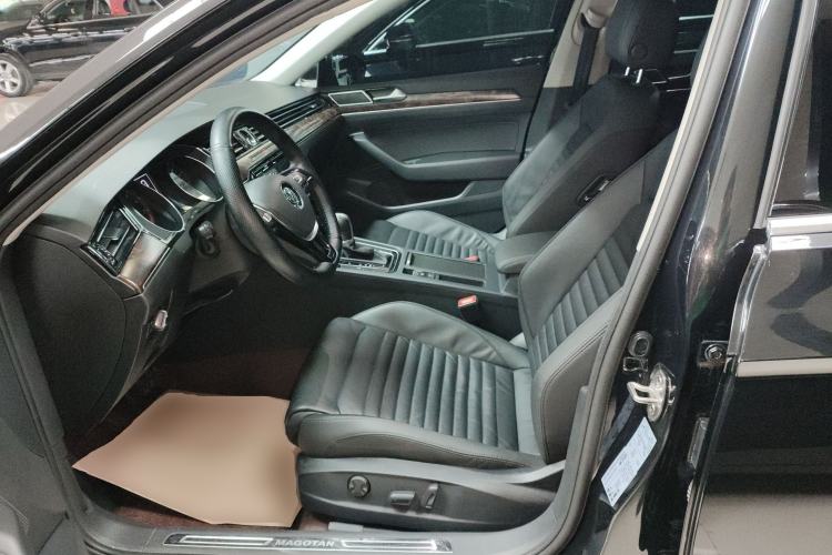 Used Volkswagen Magotan 2019 330TSI DSG Luxury Version China VI Standard
