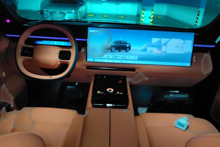 Used Lynk & Co 900 2025 2.0T Ultra
