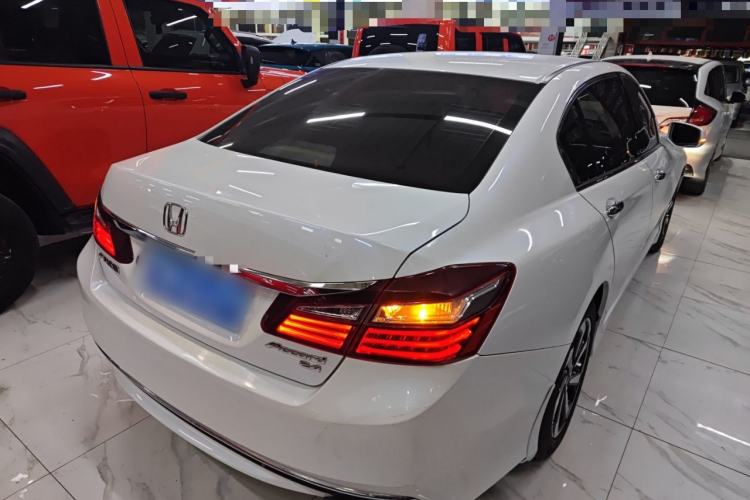 Used Honda Accord 2016 2.4L Comfort Edition
