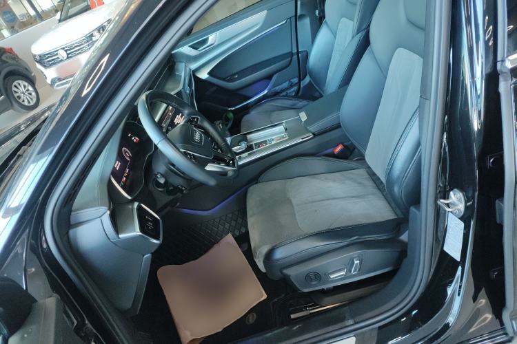 Used Audi A6L 2023 Revised 40 TFSI Luxury Dynamic Edition
