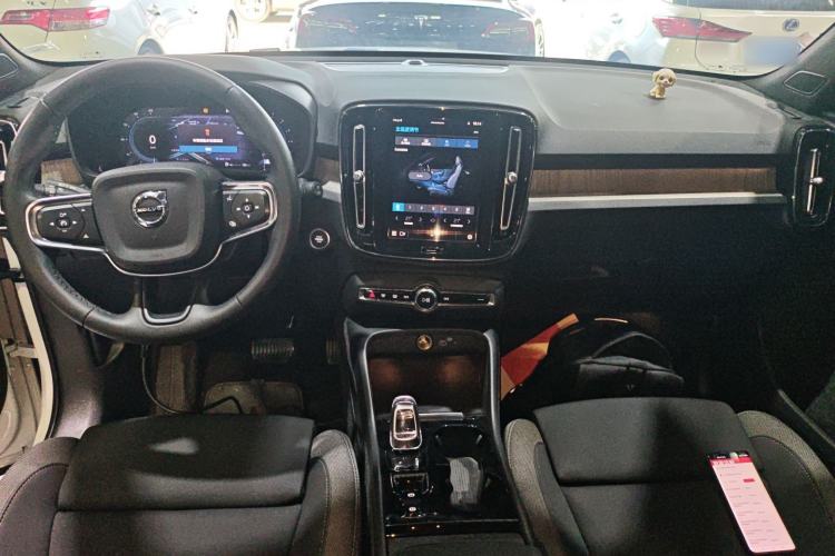 Used Volvo XC40 2023 B3 Zhiyuan Luxury Edition
