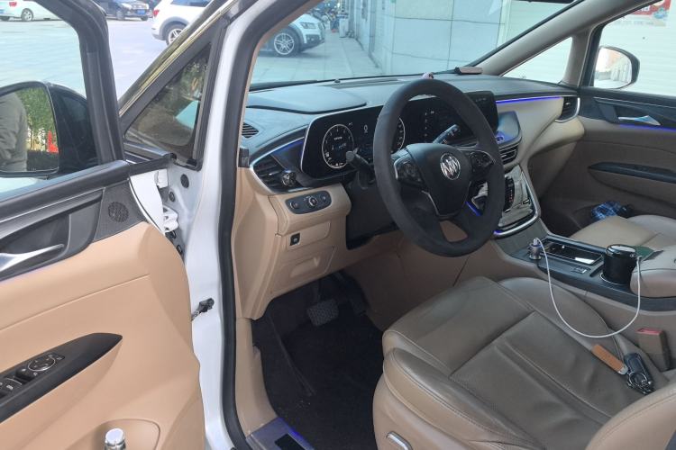 Used Buick GL8 2020 ES Land Cruiser 653T Luxury Model
